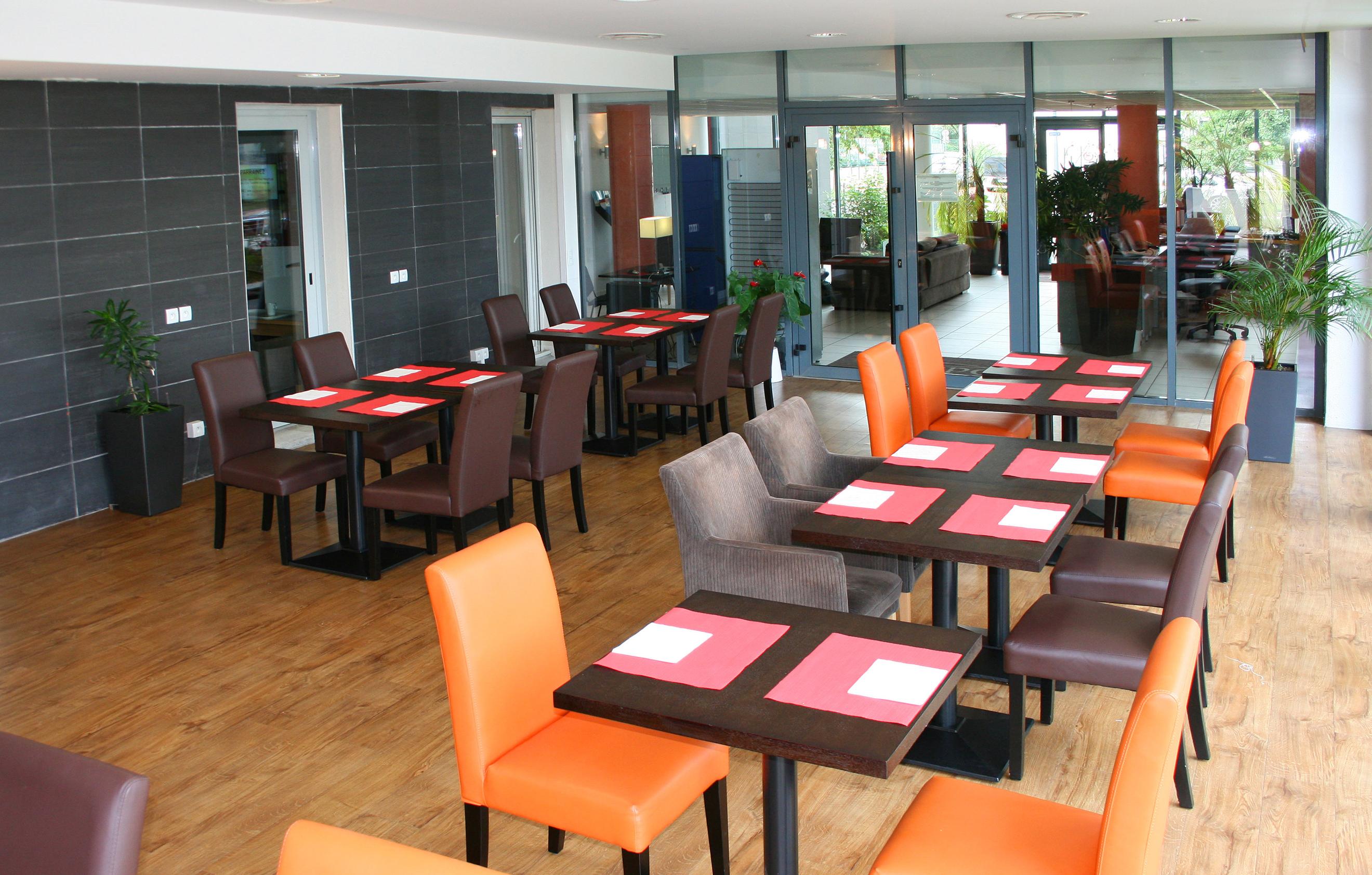Appart'Hotel Odalys City - Bioparc Lyon Est Exterior foto