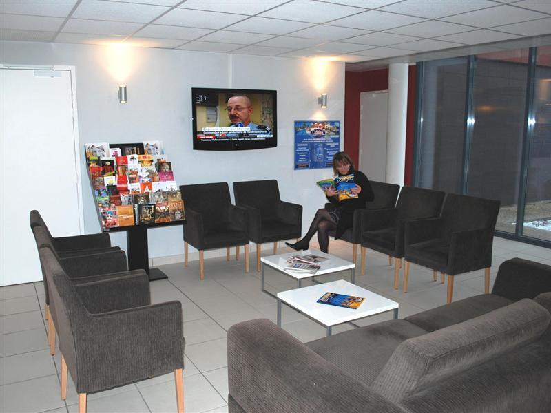 Appart'Hotel Odalys City - Bioparc Lyon Est Exterior foto